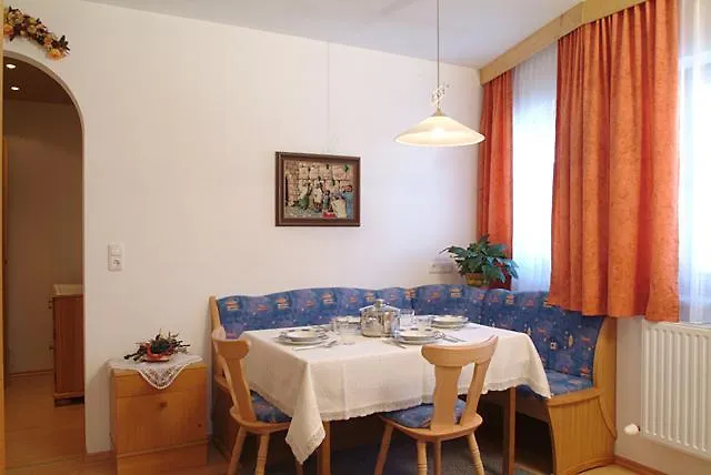 Stefanie * مايرهوفن